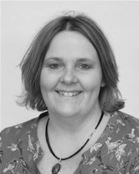Profile image for Councillor Lynda Murphy