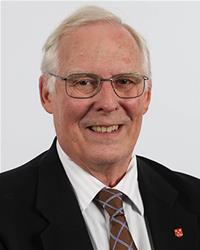 Profile image for Councillor Frank Pearson